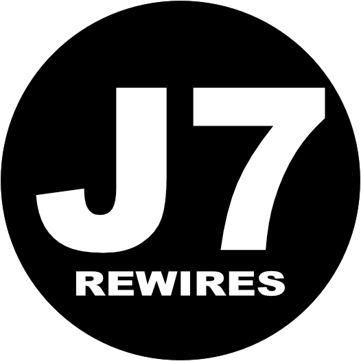 J7 Logo